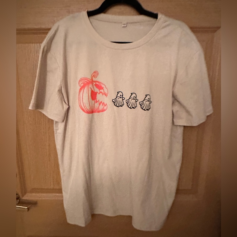 Halloween Cream Tee with Pumpkin and Ghosts